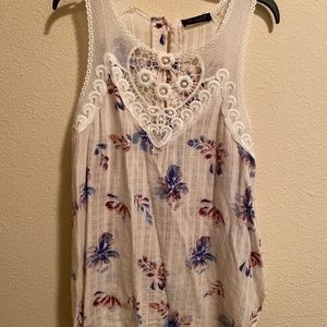 Sleeveless and cool💗🌸